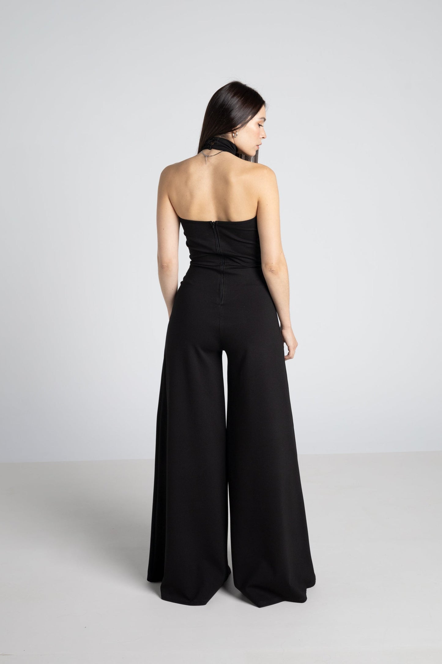 Itala Halter Rückenfreier Jumpsuit