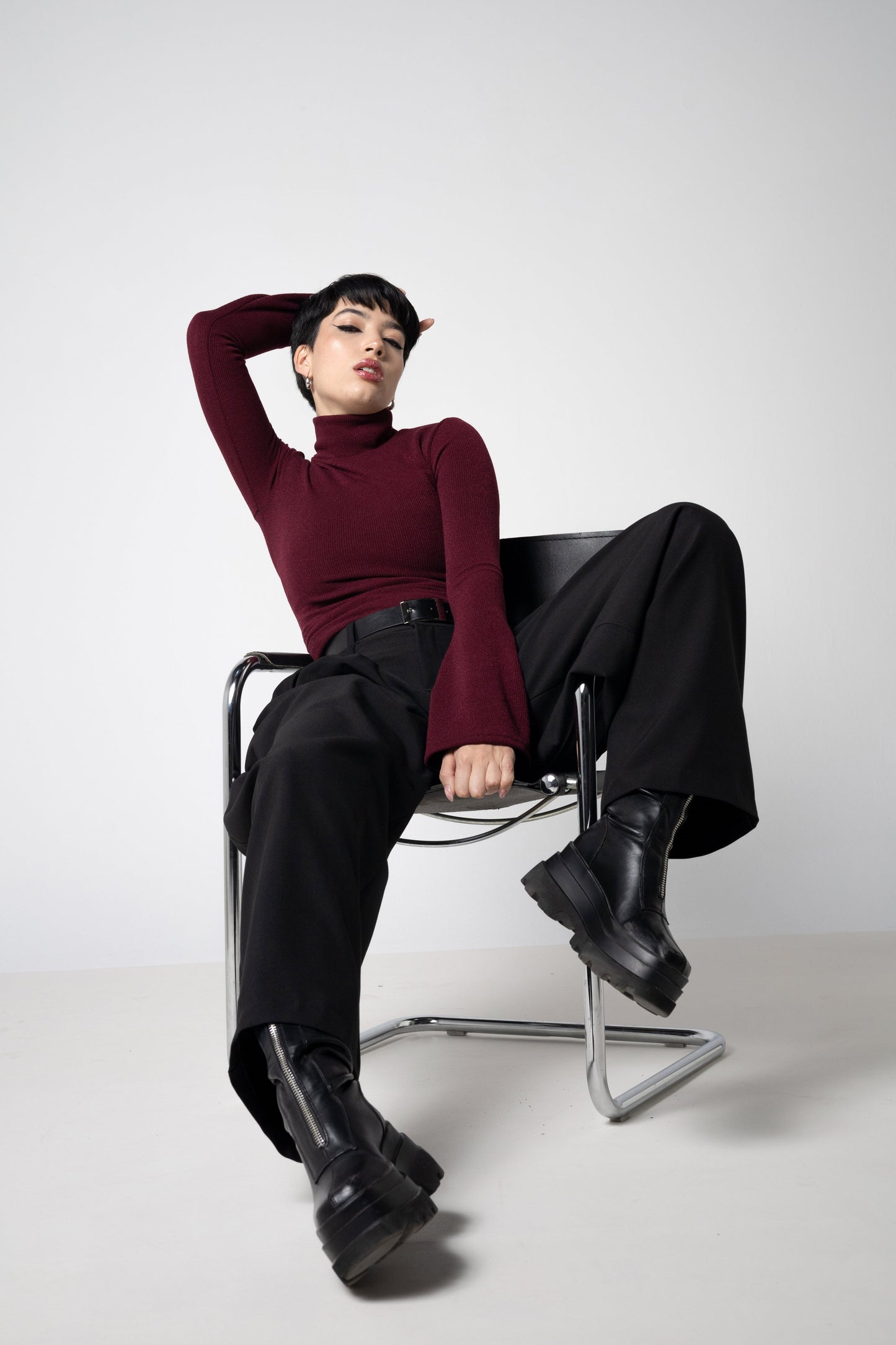 Weinfarbener Rippstrick-Turtleneck-Top mit Glockenärmeln – S bis 3XL