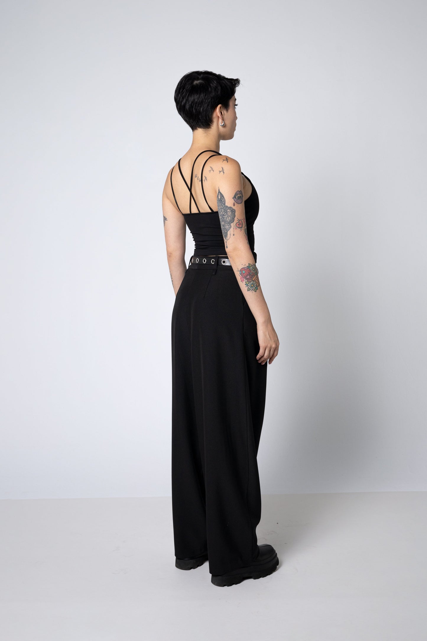 MIA Top – Bio-Baumwolle Cut-Out Träger Tank