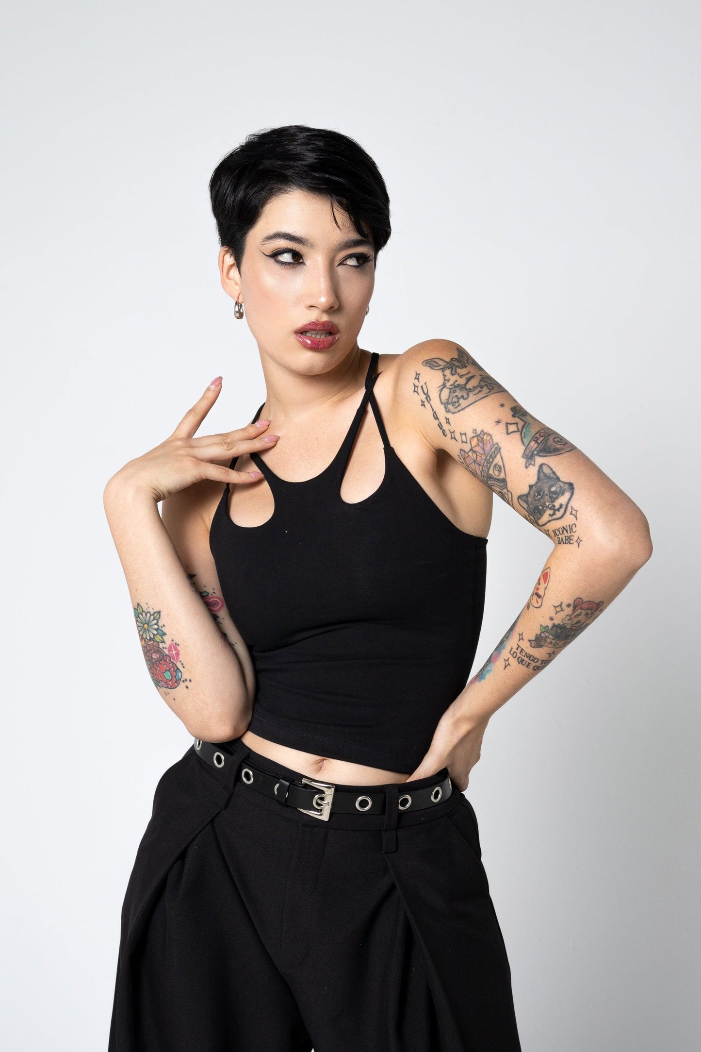 MIA Top – Bio-Baumwolle Cut-Out Träger Tank